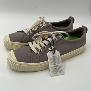 Cariuma | Canvas Lace-Up Sneakers OCA Low in Mystic Grey Men's 8 Women's 9.5